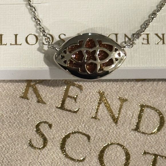 NWT- Kendra Scott Football Silver Short Pendant Necklace - Picture 6 of 9